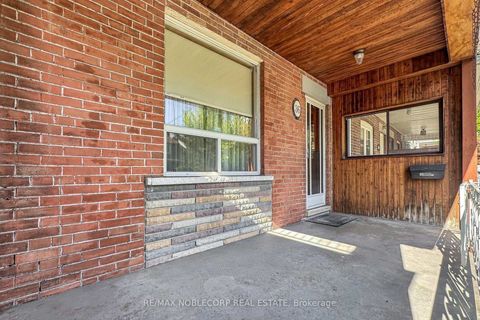 Photo 4 at 36 Earlscourt Avenue, Davenport, Toronto