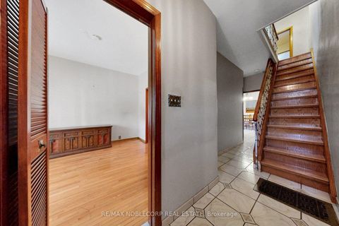 Photo 5 at 36 Earlscourt Avenue, Davenport, Toronto