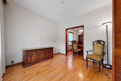 Photo 7 at 36 Earlscourt Avenue, Davenport, Toronto