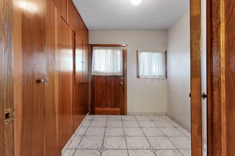 Photo 19 at 36 Earlscourt Avenue, Davenport, Toronto