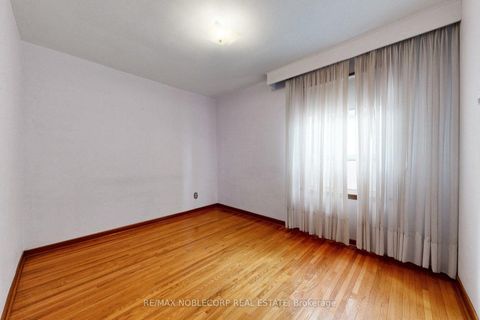 Photo 24 at 36 Earlscourt Avenue, Davenport, Toronto