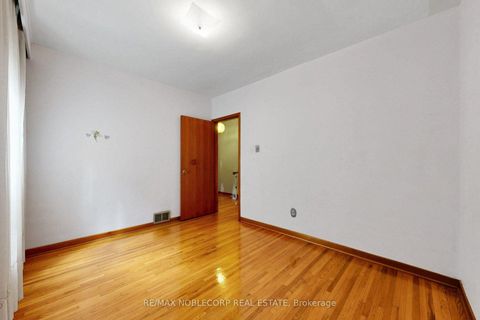 Photo 26 at 36 Earlscourt Avenue, Davenport, Toronto