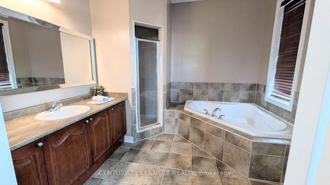 Photo 18 at 365 Old Colony Road, Oak Ridges Lake Wilcox, Richmond Hill