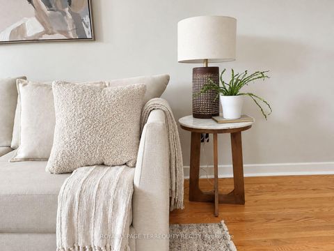 Photo 7 at 169 Grandravine Drive, York University Heights, Toronto