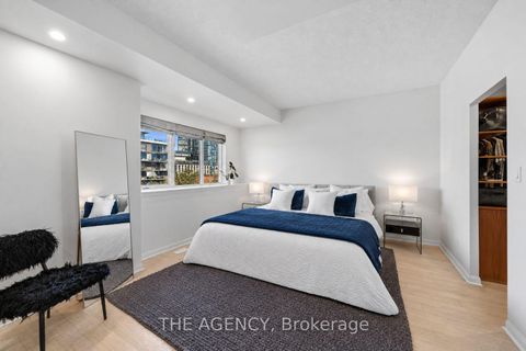 Photo 12 at 667 - 38 Stadium Road, Niagara, Toronto