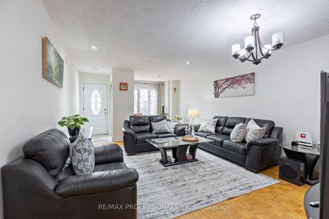 Photo 5 at 7 Mulock Avenue, Junction Area, Toronto