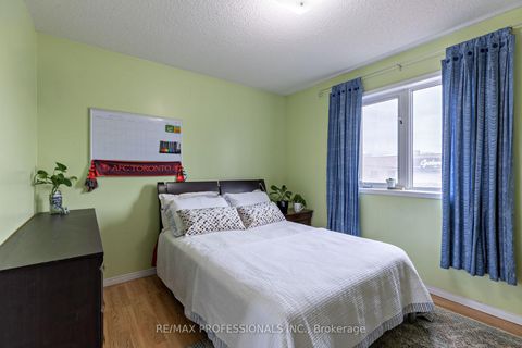Photo 16 at 7 Mulock Avenue, Junction Area, Toronto