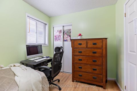 Photo 20 at 7 Mulock Avenue, Junction Area, Toronto