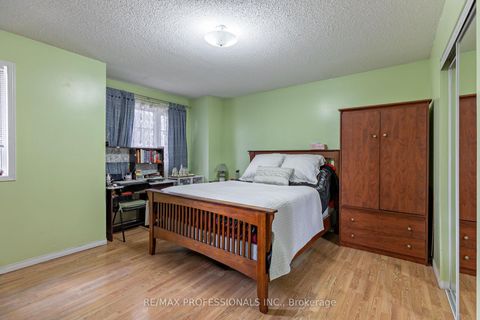 Photo 22 at 7 Mulock Avenue, Junction Area, Toronto