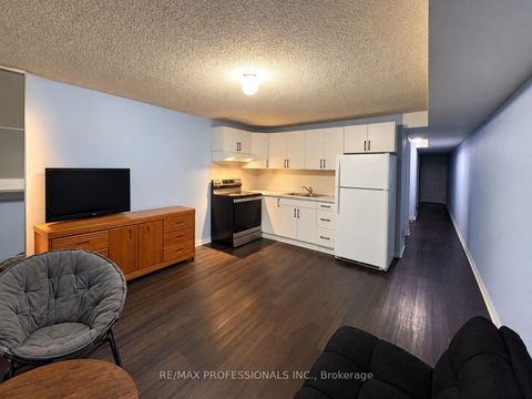 Photo 28 at 7 Mulock Avenue, Junction Area, Toronto