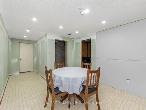 Photo 33 at 38 Spring Town Road, East Woodbridge, Vaughan