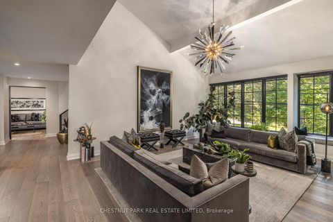 Photo 2 at 94 Roxborough Drive, Moore Park, Toronto