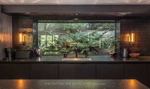 Photo 11 at 94 Roxborough Drive, Moore Park, Toronto