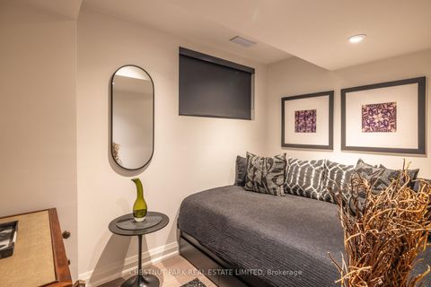 Photo 20 at 94 Roxborough Drive, Moore Park, Toronto