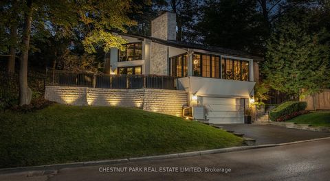 Photo 22 at 94 Roxborough Drive, Moore Park, Toronto