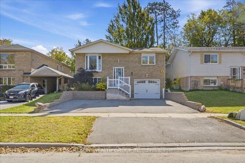 Photo 1 at 11 BRISTOW Court, Allandale Heights, Barrie
