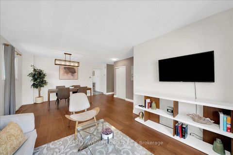 Photo 15 at 11 BRISTOW Court, Allandale Heights, Barrie