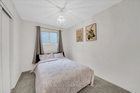 Photo 18 at 11 BRISTOW Court, Allandale Heights, Barrie