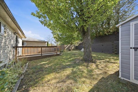 Photo 25 at 11 BRISTOW Court, Allandale Heights, Barrie