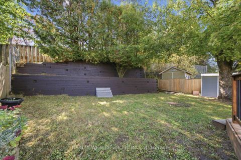 Photo 41 at 11 BRISTOW Court, Allandale Heights, Barrie