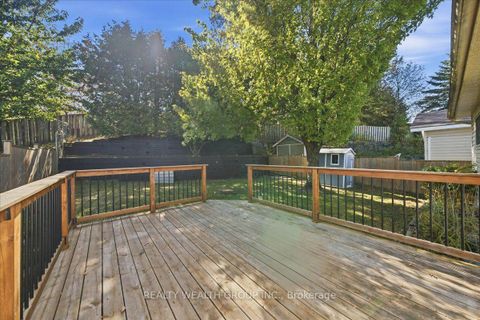 Photo 42 at 11 BRISTOW Court, Allandale Heights, Barrie