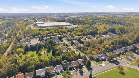 Photo 45 at 11 BRISTOW Court, Allandale Heights, Barrie