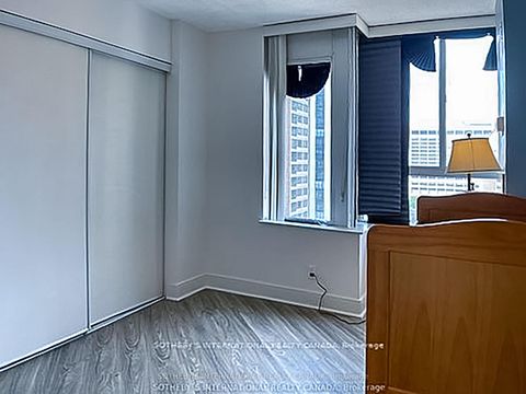 Photo 15 at 1715 - 711 Bay Street, Bay Street Corridor, Toronto