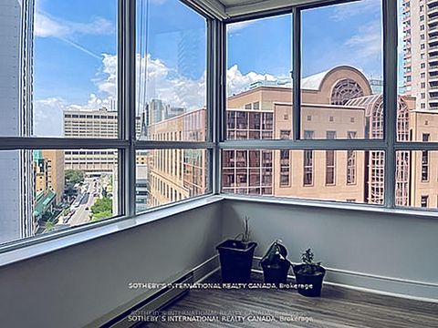 Photo 17 at 1715 - 711 Bay Street, Bay Street Corridor, Toronto