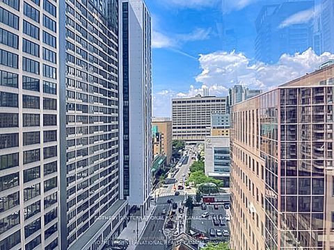 Photo 20 at 1715 - 711 Bay Street, Bay Street Corridor, Toronto