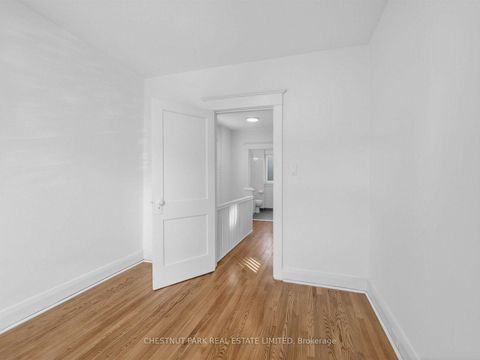 Photo 17 at 122 Forman Avenue, Mount Pleasant East, Toronto