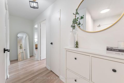 Photo 19 at 309 - 80 Quebec Avenue, High Park North, Toronto