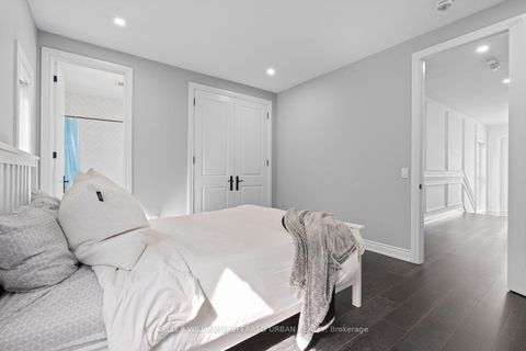 Photo 25 at 4 Basil Ridge Court, King City, King