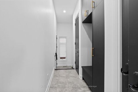 Photo 29 at 4 Basil Ridge Court, King City, King