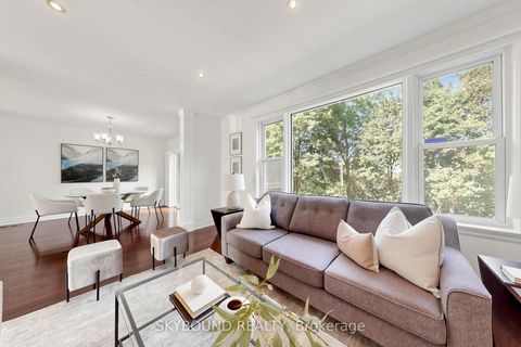 Photo 7 at 19 Riverview Heights, Humber Heights, Toronto