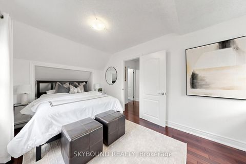 Photo 17 at 19 Riverview Heights, Humber Heights, Toronto