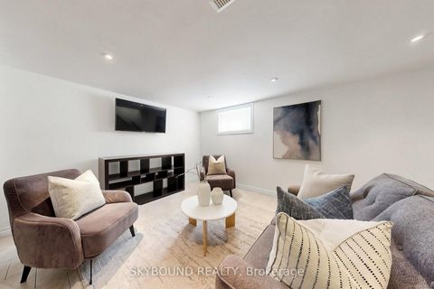 Photo 28 at 19 Riverview Heights, Humber Heights, Toronto