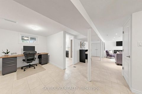 Photo 29 at 19 Riverview Heights, Humber Heights, Toronto