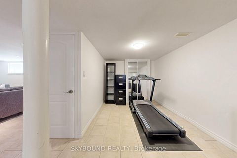 Photo 31 at 19 Riverview Heights, Humber Heights, Toronto