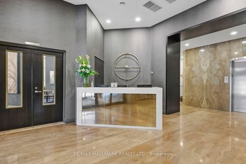 Photo 3 at 1401 - 240 Heath Street W, Forest Hill South, Toronto