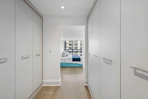 Photo 32 at 1401 - 240 Heath Street W, Forest Hill South, Toronto
