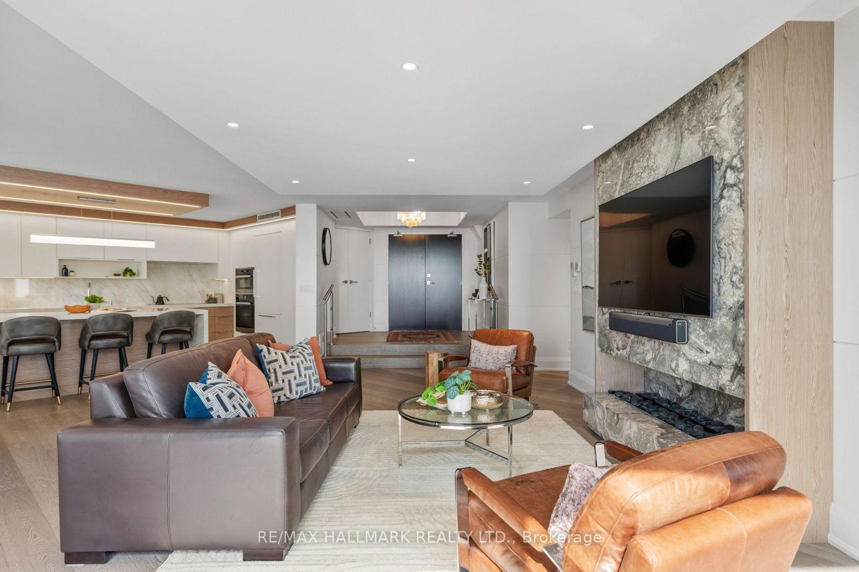 1401 - 240 Heath Street W, Forest Hill South, Toronto 