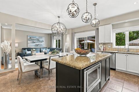 Photo 9 at 35 Tiana Court, Vellore Village, Vaughan