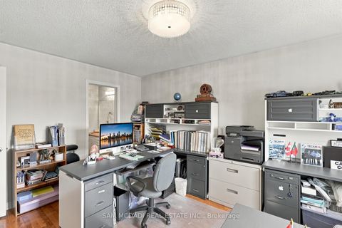 Photo 33 at 35 Tiana Court, Vellore Village, Vaughan
