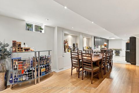 Photo 34 at 35 Tiana Court, Vellore Village, Vaughan