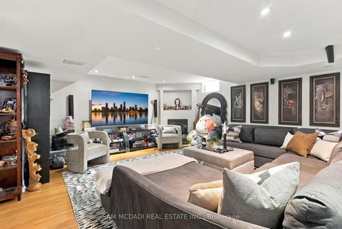 Photo 37 at 35 Tiana Court, Vellore Village, Vaughan