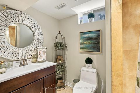 Photo 39 at 35 Tiana Court, Vellore Village, Vaughan