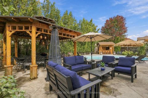 Photo 46 at 35 Tiana Court, Vellore Village, Vaughan