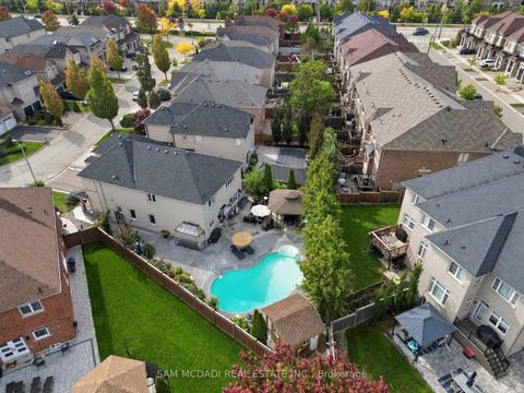 Photo 48 at 35 Tiana Court, Vellore Village, Vaughan