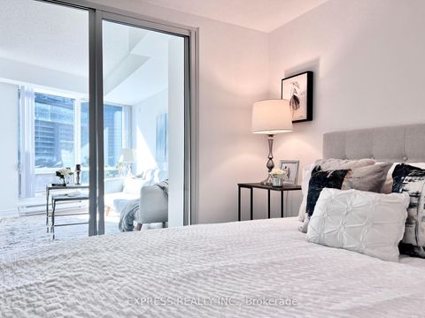 Photo 1 at 512 - 361 Front Street W, Waterfront Communities C1, Toronto