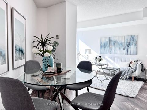 Photo 8 at 512 - 361 Front Street W, Waterfront Communities C1, Toronto